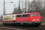 110 457-9 mit 103 235-8 im Schlepp in K�ln West am 29.02.2012