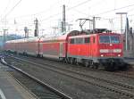 111 015-4 am RE9 nach Siegen in K�ln Messe/Deutz am 26.11.2010