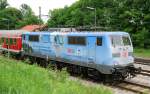 111 031-1, aufgenommen am 11.06.11, bei der Durchfahrt durch A�ling.