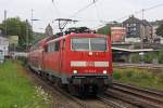 Die 111 152-5 als RE7 nach Krefeld Hbf in Wuppertal Steinbeck am 21,07,11