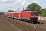 Die 112 166 als RE7 nach M�nster in Schwelm West am 19,07,11