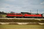 113 268-7 + 120 111-0, aufgenommen am 26.02.10, auf der Strecke Augsburg-Ulm, kurz vor Burgau.