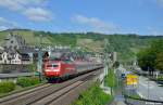 120 155-7 mit dem IC 119 von M�nster nach Innsbruck am 02.06.2013 bei Oberwesel.