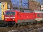 120 147-7 mit CityNightLine bei der Einfahrt in K�ln Hbf am 27.3.2010