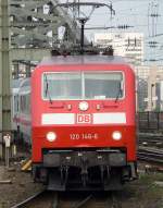 120 146-6 in K�ln Hbf.