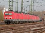 143 253-3 mit einem Vollstreckerzug rtg Opladen bestehend aus 6x BR 143 und 1x BR 110 in Gremberg am 24.03.2011 
