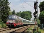 Der Adler Alex 183 001 auf dem Weg nach zum Hbf M�nchen.