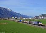 186 442-0 und 186 285-3 mit einem KV-Zug am 10.04.2015 bei Schwaz.