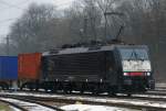 ES 64 F4-158, aufgenommen am 25.02.11, bei der Durchfahrt durch Neuoffingen.