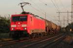 189 001-1 mit KeWa Zug im letzten Licht in Porz Wahn am 15.09.2011