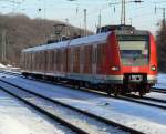 423 734-3 der S-Bahn M�nchen rollt mit neuen Rads�tzen durch K�ln West am 30.12.2010 