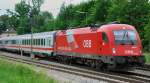 Das ist er nun; der f�nfte Italien-Taurus! 1216 015-8, aufgenommen am 11.06.11, bei der Durchfahrt durch A�ling.